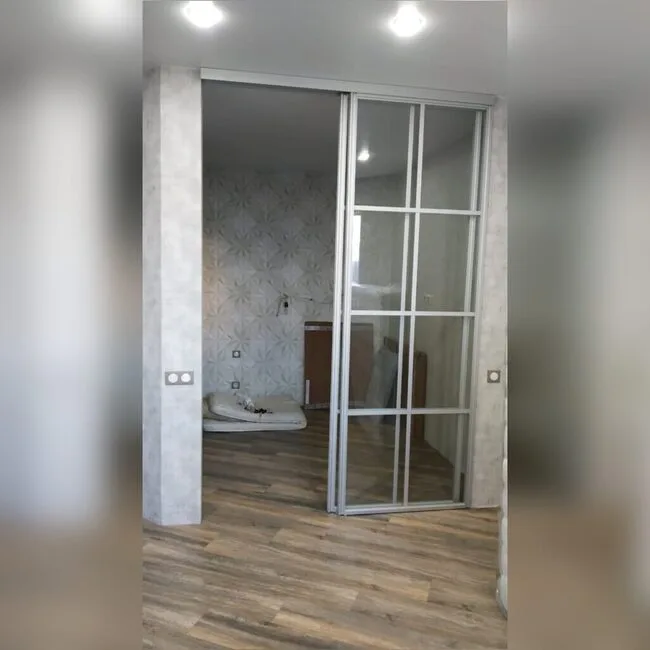  Перегородка прозрачная двухдверная, фотография 2